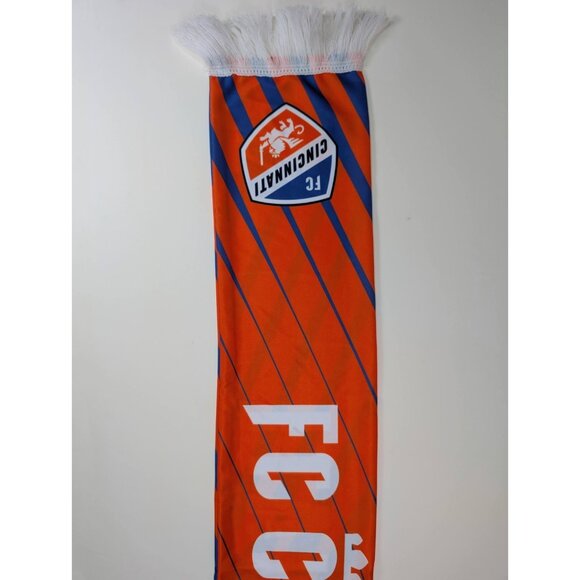 MLS FC Cincinnati Soccer Scarf Reversible Crest Blue Orange FCC Unisex Fringe - Picture 5 of 8